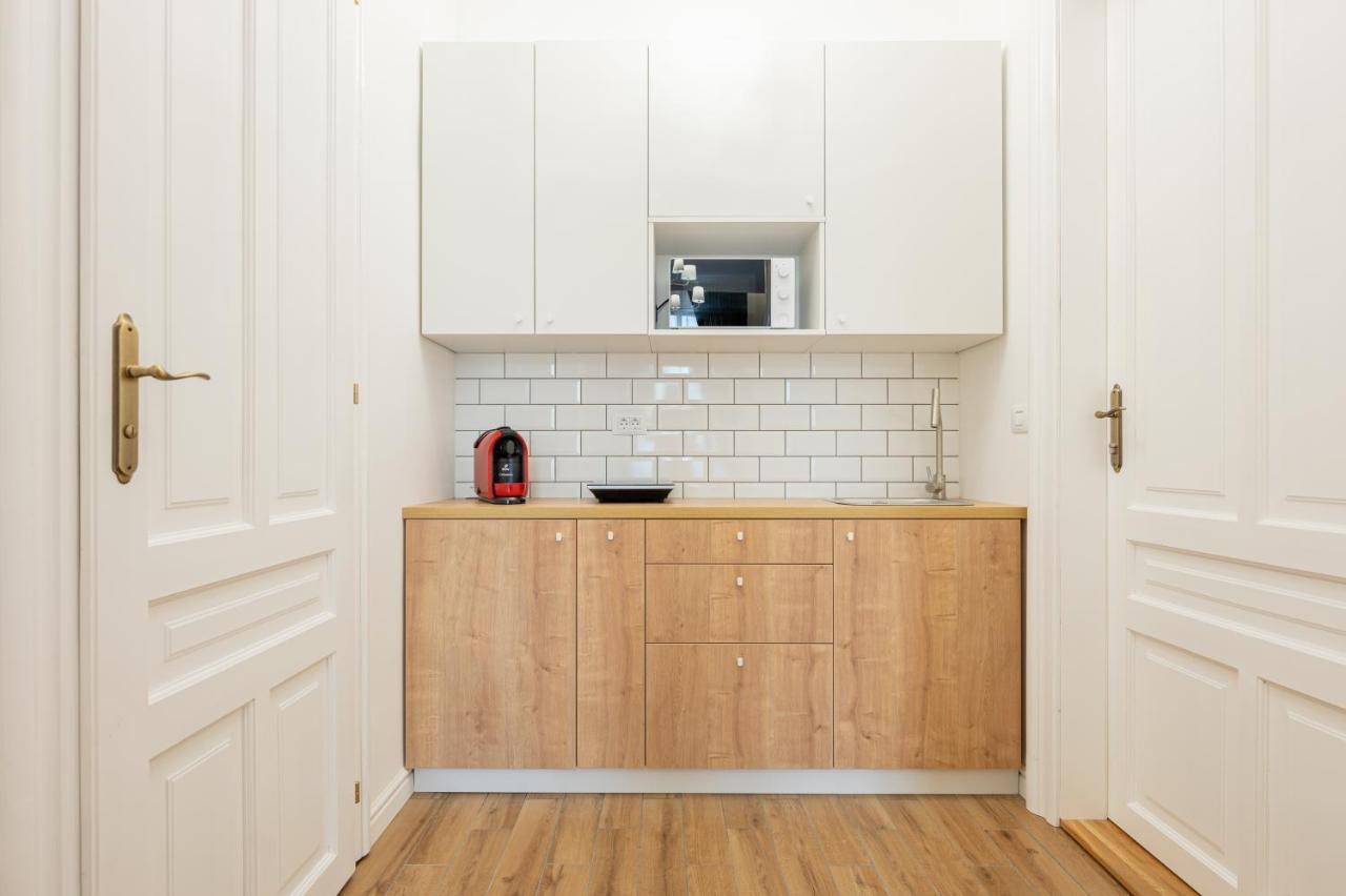 Central Park Apartments Oradea Ngoại thất bức ảnh