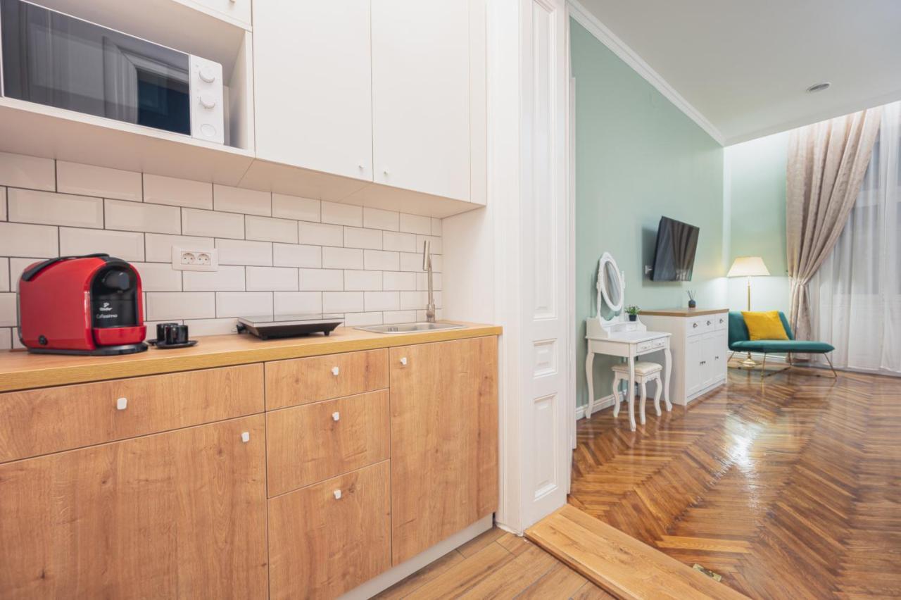 Central Park Apartments Oradea Ngoại thất bức ảnh