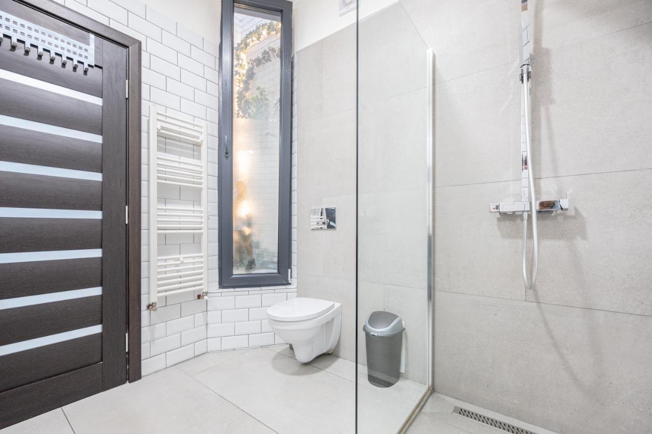 Central Park Apartments Oradea Ngoại thất bức ảnh